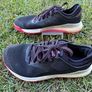 Reebok Women's Nano Flexweave Stretch Running Shoe H00758, Size 9 Black & Pink